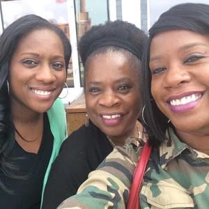 Meet your Posher, Sharon